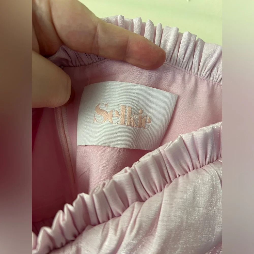 Sold - Picture 3 of 4